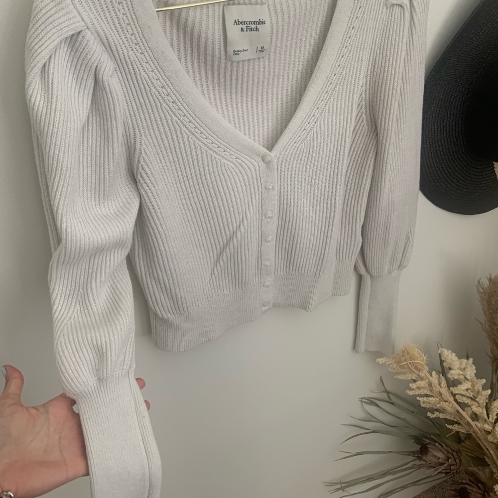 A&F sweater. GUC. No flaws or holes. - Picture 4 of 8